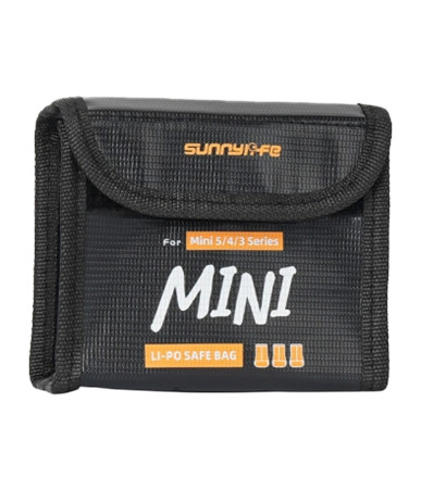 Etui on the Mini 5 Pro's Sunnylife battery (on 3 batteries)