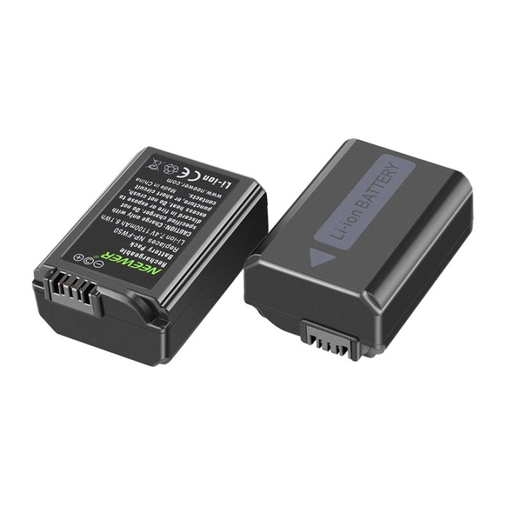 Neewer Set 2 Batterie NP-FW50 e Caricatore USB