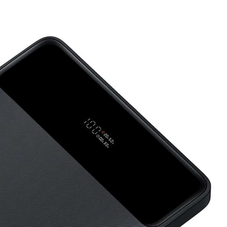 Powerbank Baseus Blade 20000mAh 100W Nero con cavo USB-C Powerbank Baseus Blade 20000mAh 100W Nero con cavo USB-C