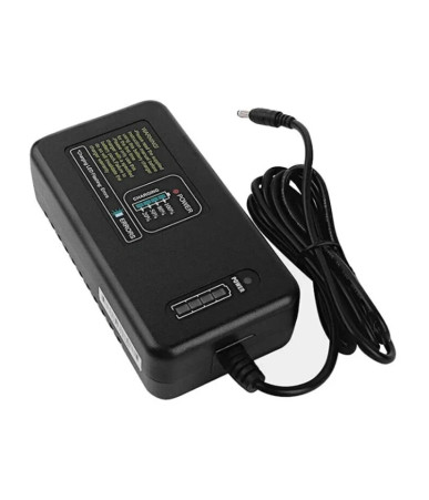Caricabatterie Godox C26 per flash AD600Pro