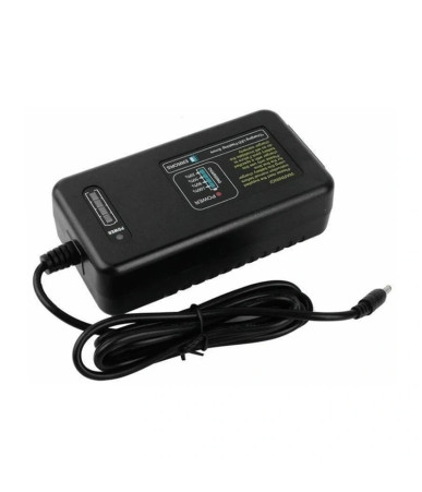 Caricabatterie Godox C26 per flash AD600Pro